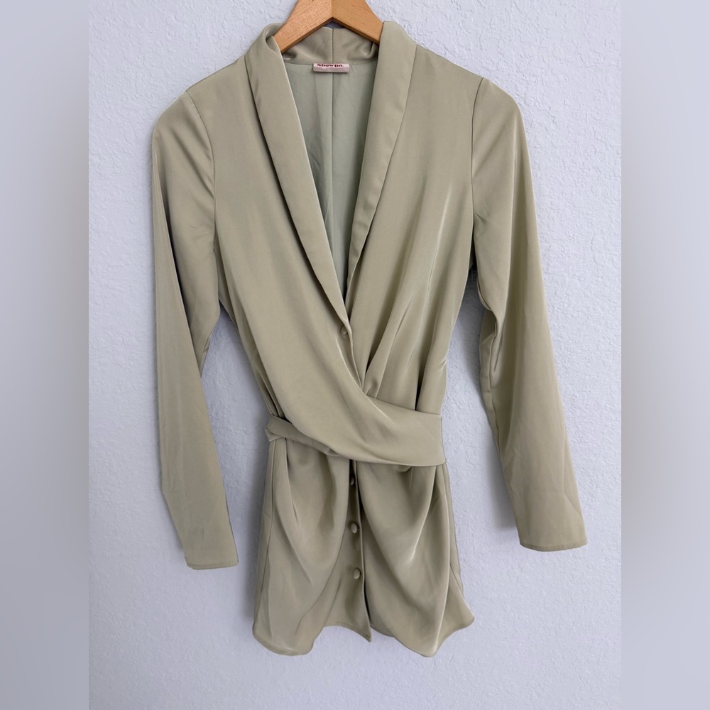 Elegant Showpo Women's Front Mini Dress Size US 2 Olive Green
